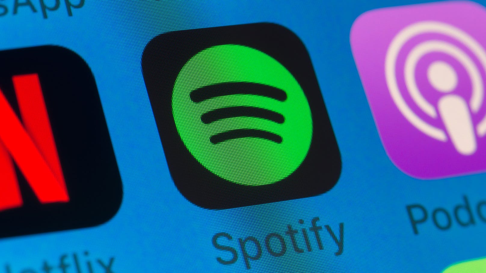 Eine neue Betrugsmasche auf Spotify führte zur Löschung von mehreren Tausend Songs.