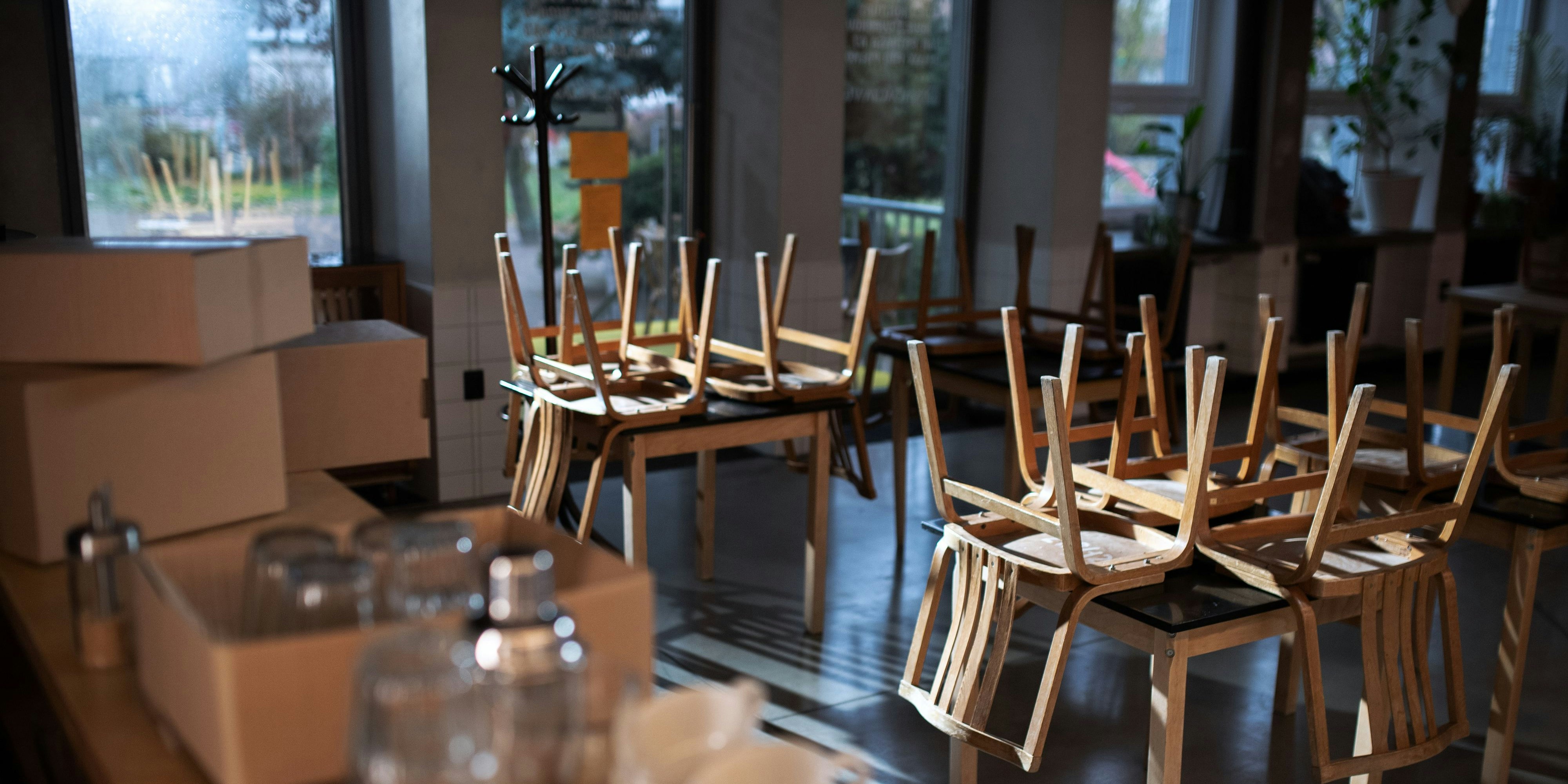 Lokal sind für Gäste gesperrt.