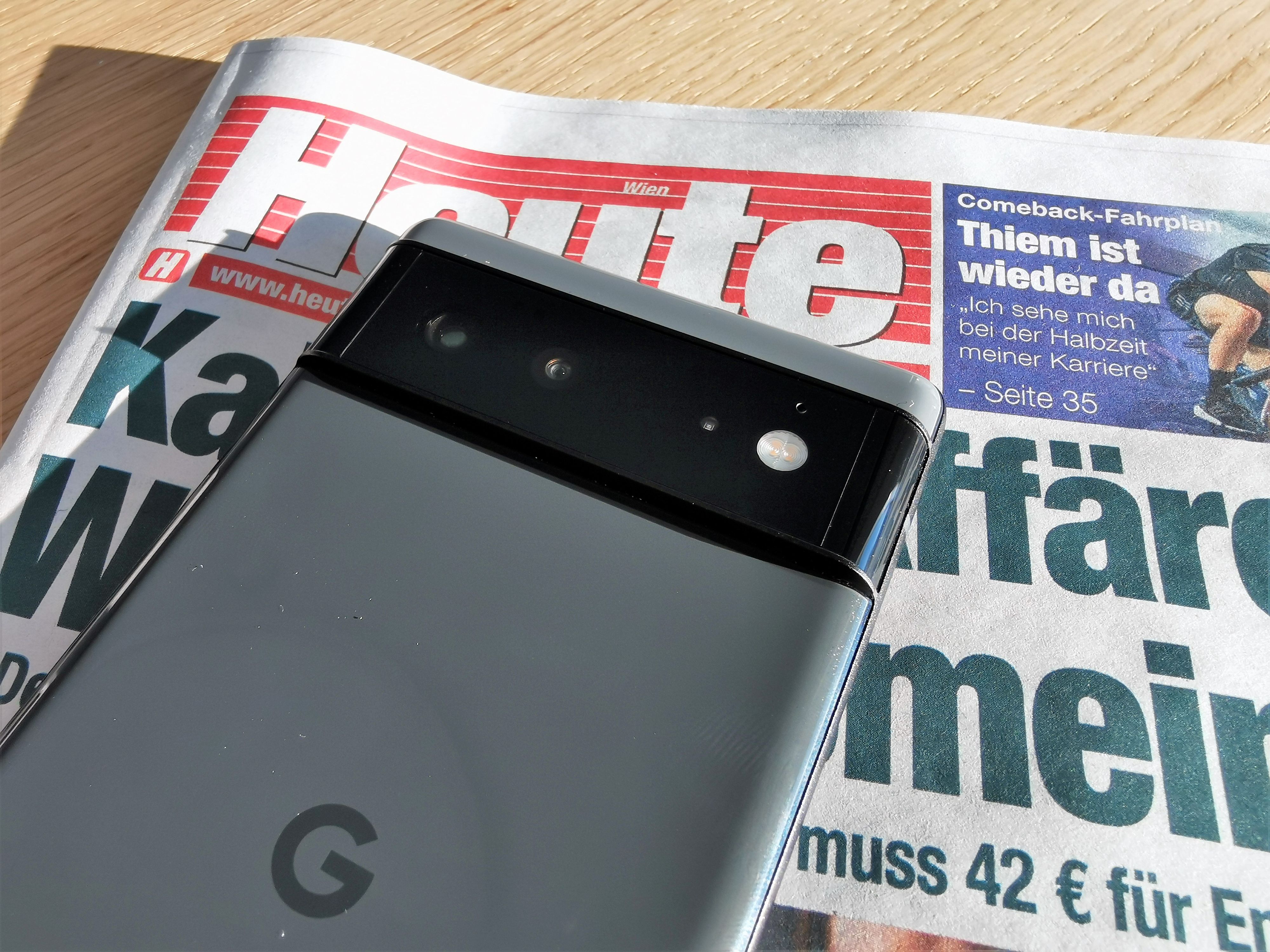 <em>Großes Kamera-Balken statt kleines Modul: Das Pixel hat ein ganz neues Design.</em>