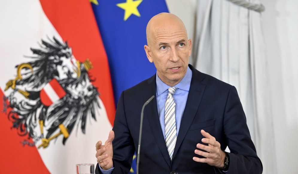 Österreichs Wirtschafts- und Arbeitsminister Martin Kocher (ÖVP) hat eine düstere Prognose