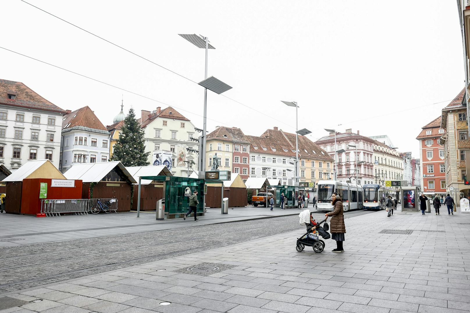 Der Hauptplatz in Graz am ersten Tag des erneuten Lockdowns in Österreich