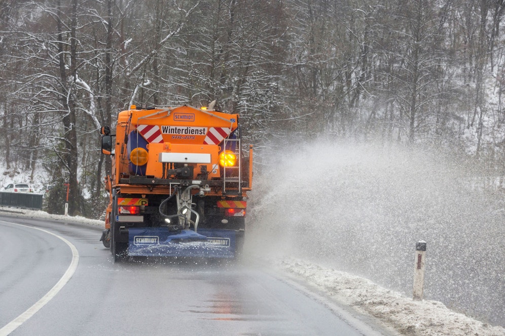 Der Winterdienst startet auch in Niederösterreich diese Woche in die Räumsaison 2021/22. (Archivbild)