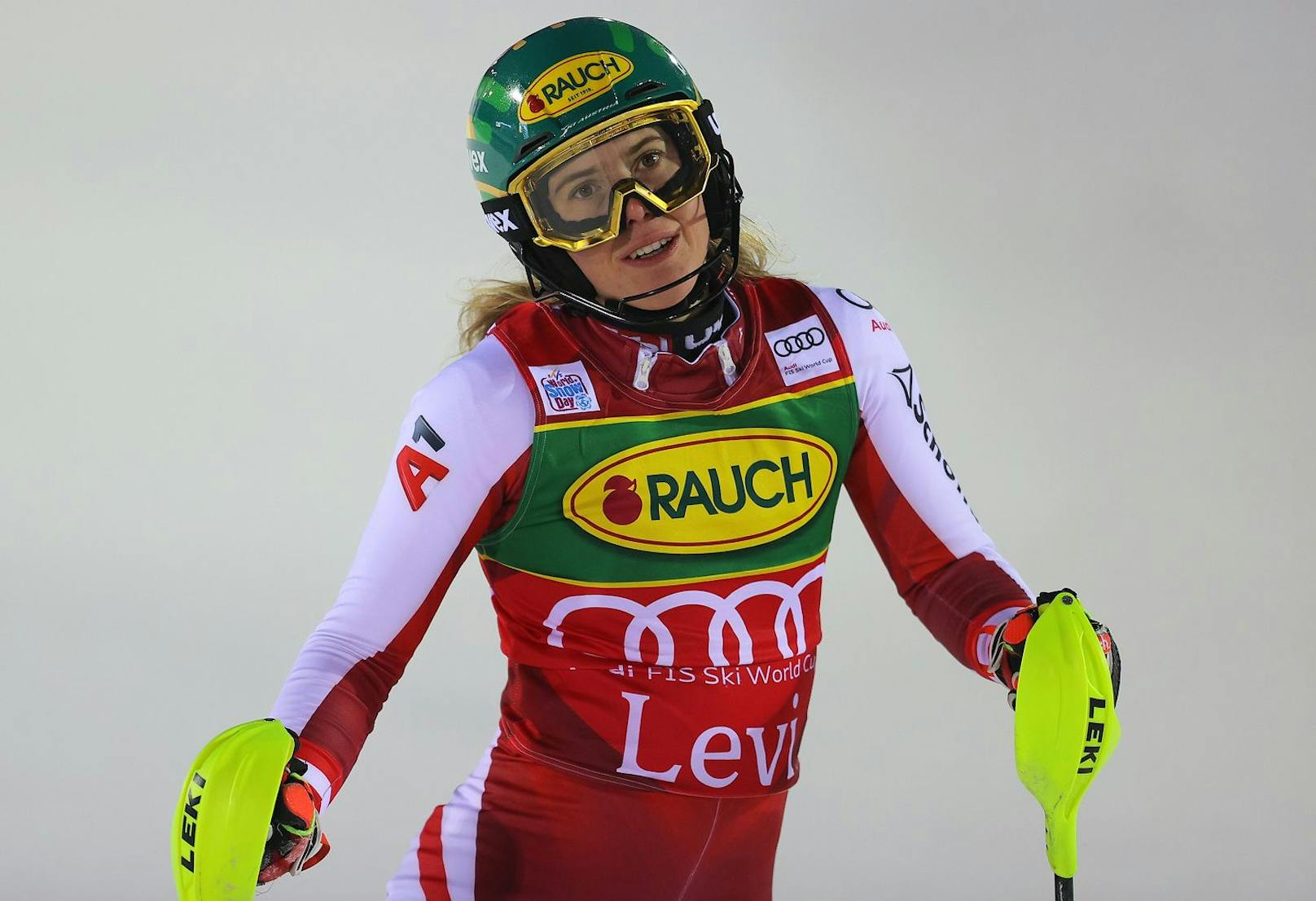 Katharina Liensberger startete als Slalom-Weltcupsiegerin in Levi, war allerdings noch auf der Suche nach der Form, schaffte es im ersten Bewerb nur auf den fünften Rang (+1,28). Den Sieg holte sich Petra Vlhova vor Mikaela Shiffrin (+0,31) und Lena Dürr (+0,84). Die weiteren Österreicherinnen: 12. Katharina Huber (+2,24), 19. Chiara Mair (+2,96), 22. Katharina Truppe (+3,22), 27. Katharina Gallhuber (+3,70).&nbsp;