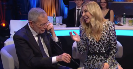 Nicht alle Promis dürfen in der Gala ungestört telefonieren