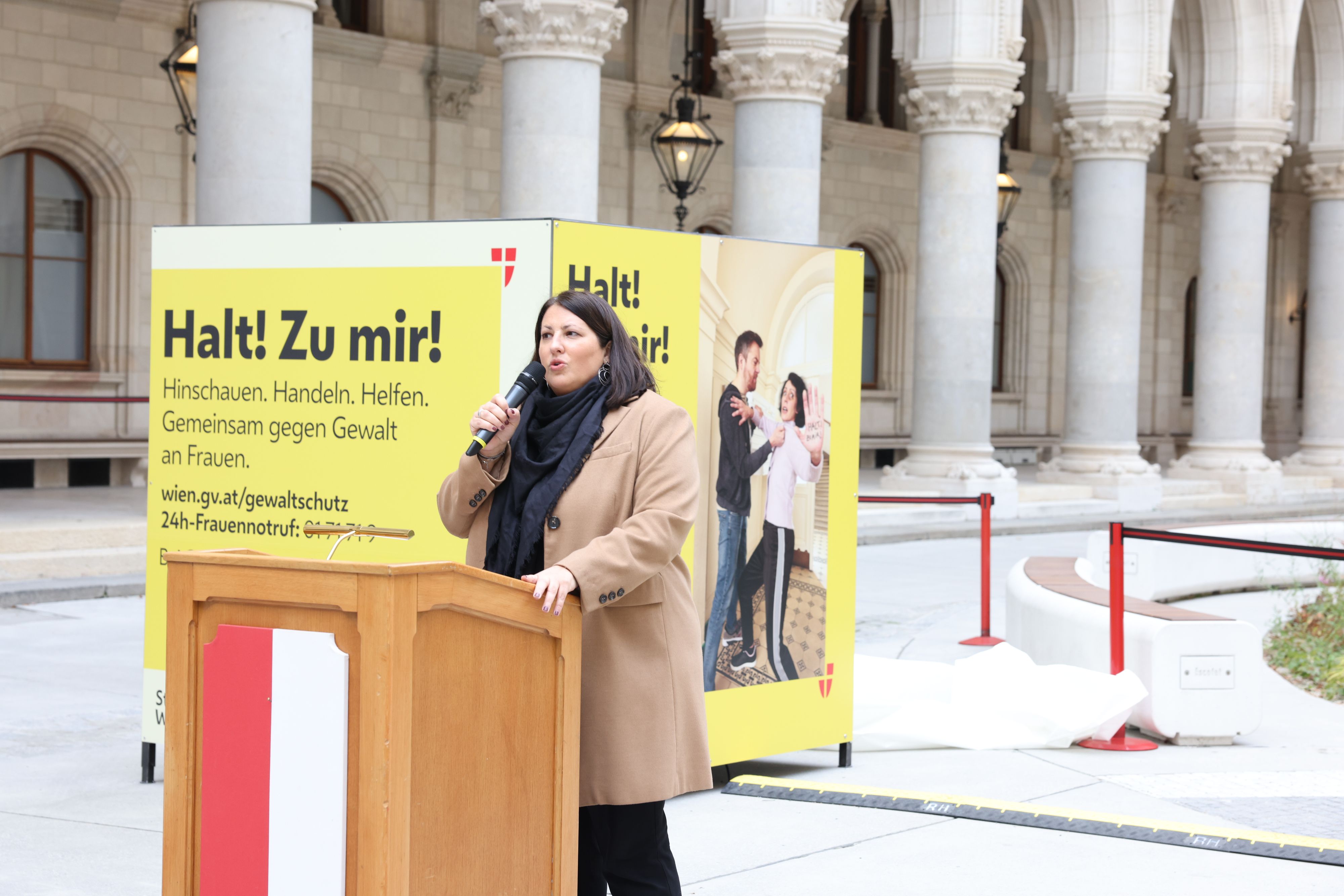 Frauenstadträtin Kathrin Gaál (SP) startete eine neue Kampagne gegen Gewalt an Frauen.&nbsp;