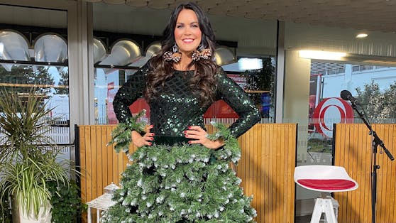 ORF-Style-Expertin Martina Reuter präsentierte sich in "Guten Morgen Österreich" als Tannenbaum.