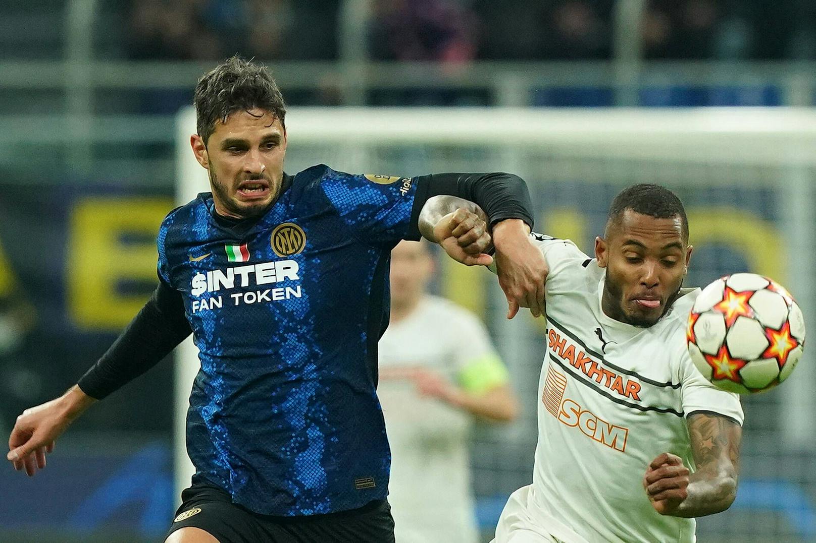 Inter Mailand kämpft gegen Schachtar Donetsk um den Aufstieg.