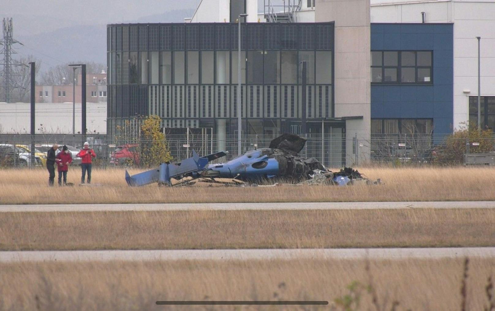 Der abgestürzte Hubschrauber in Wr. Neustadt