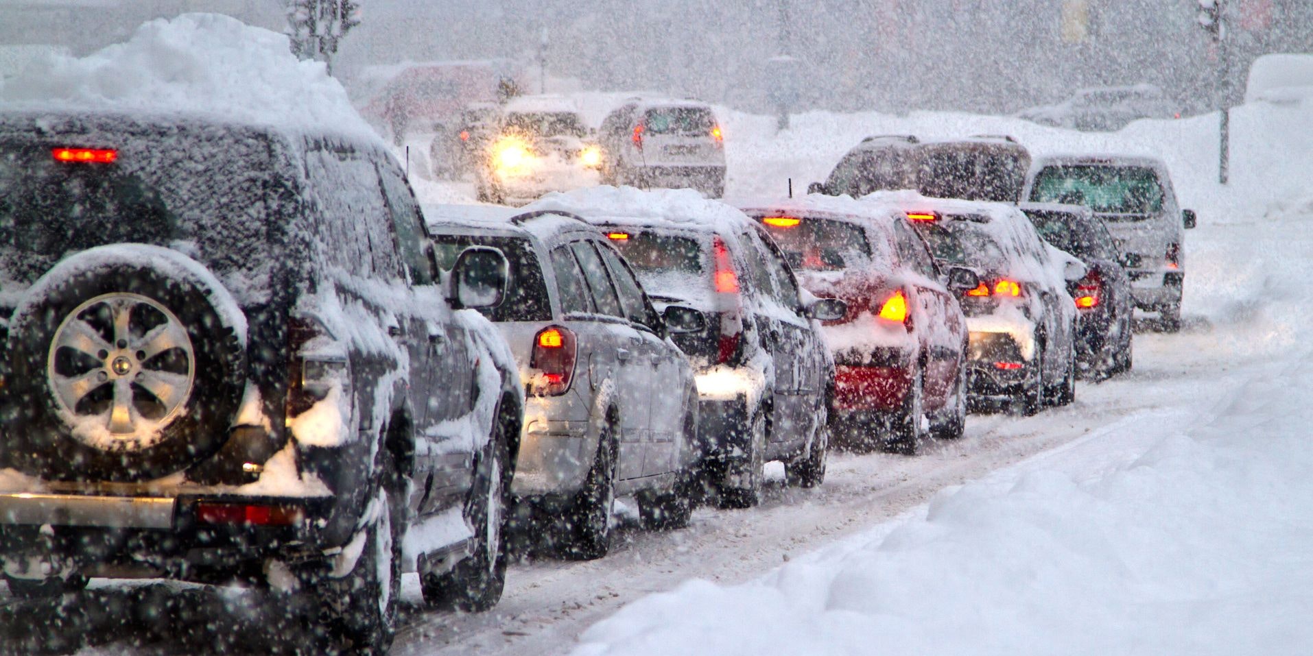 Der Wintereinbruch sorgte am Freitag für zahlreiche Verletzte.