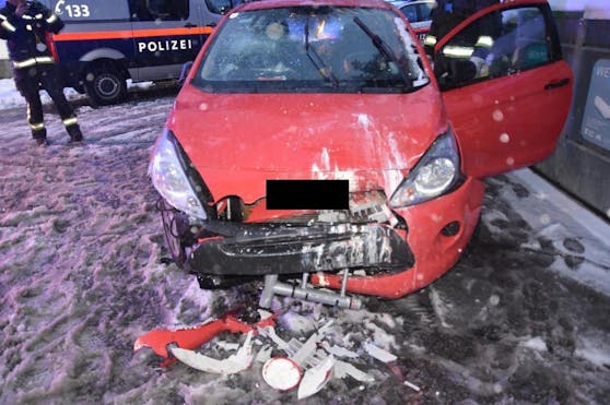 Die Beifahrerin der 26-Jährigen wurde durch den Unfall in Wien-Hernals verletzt.