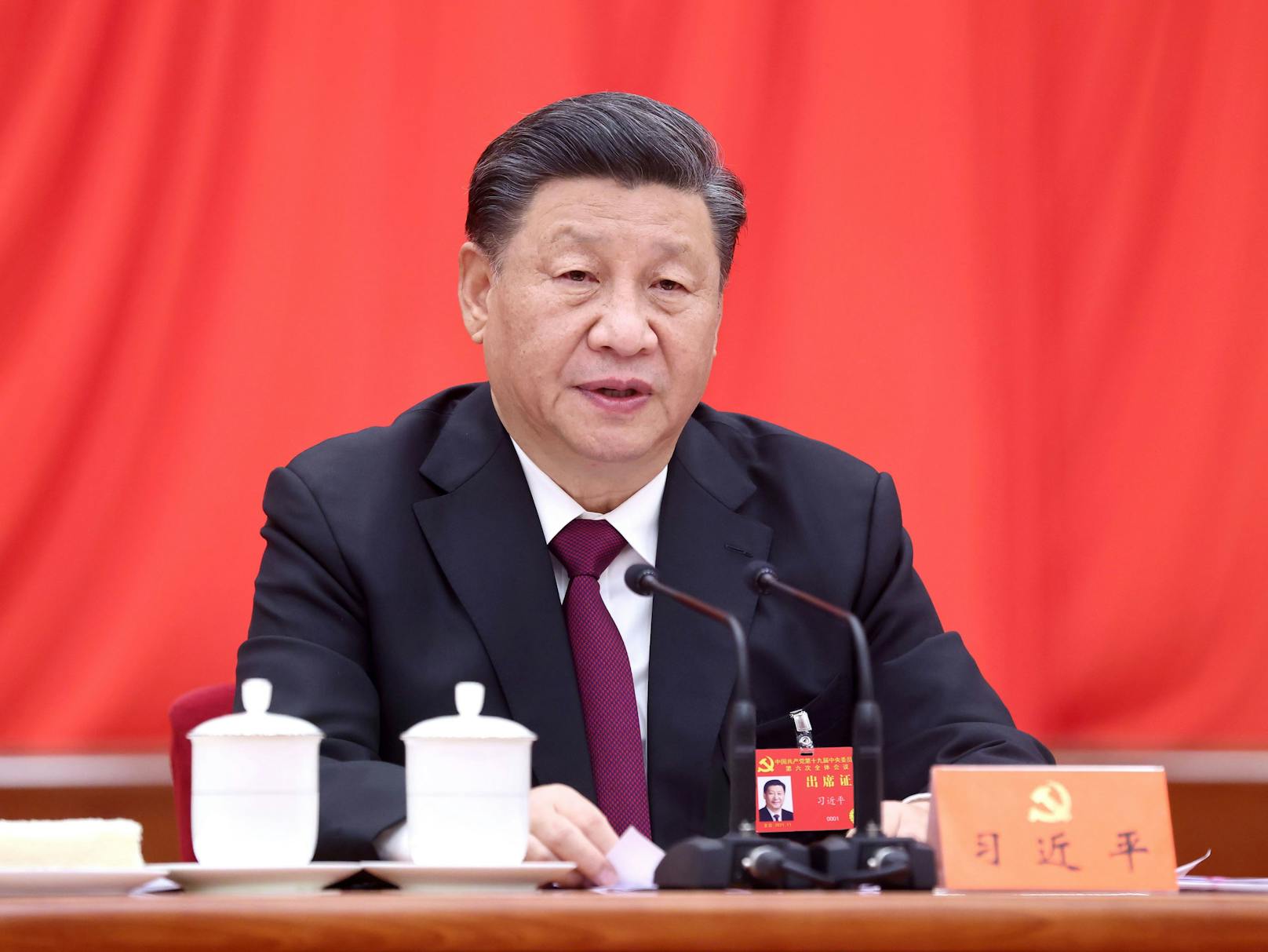 Erstmals seit Kriegsbeginn: Xi spricht mit Selenski