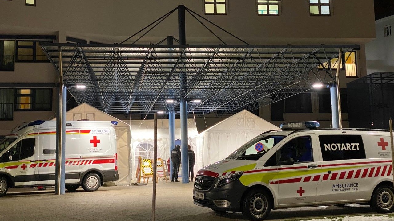 Der beiden verletzten Jugendlichen wurden ins Krankenhaus Schwaz eingeliefert.