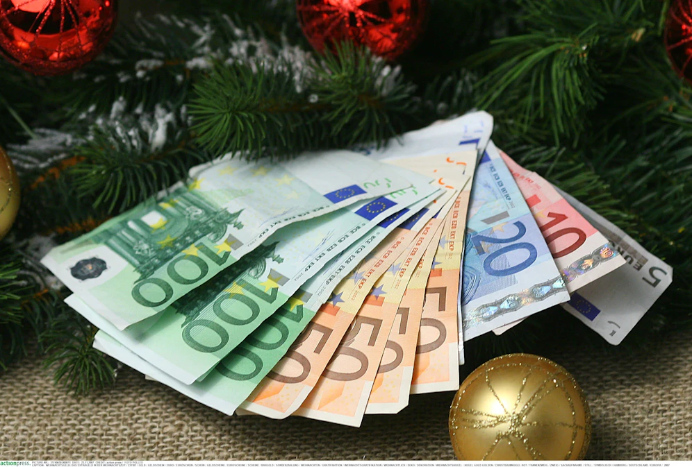 Weihnachtsgeld - für viele Arbeiter und Angestellte sehr wichtig.