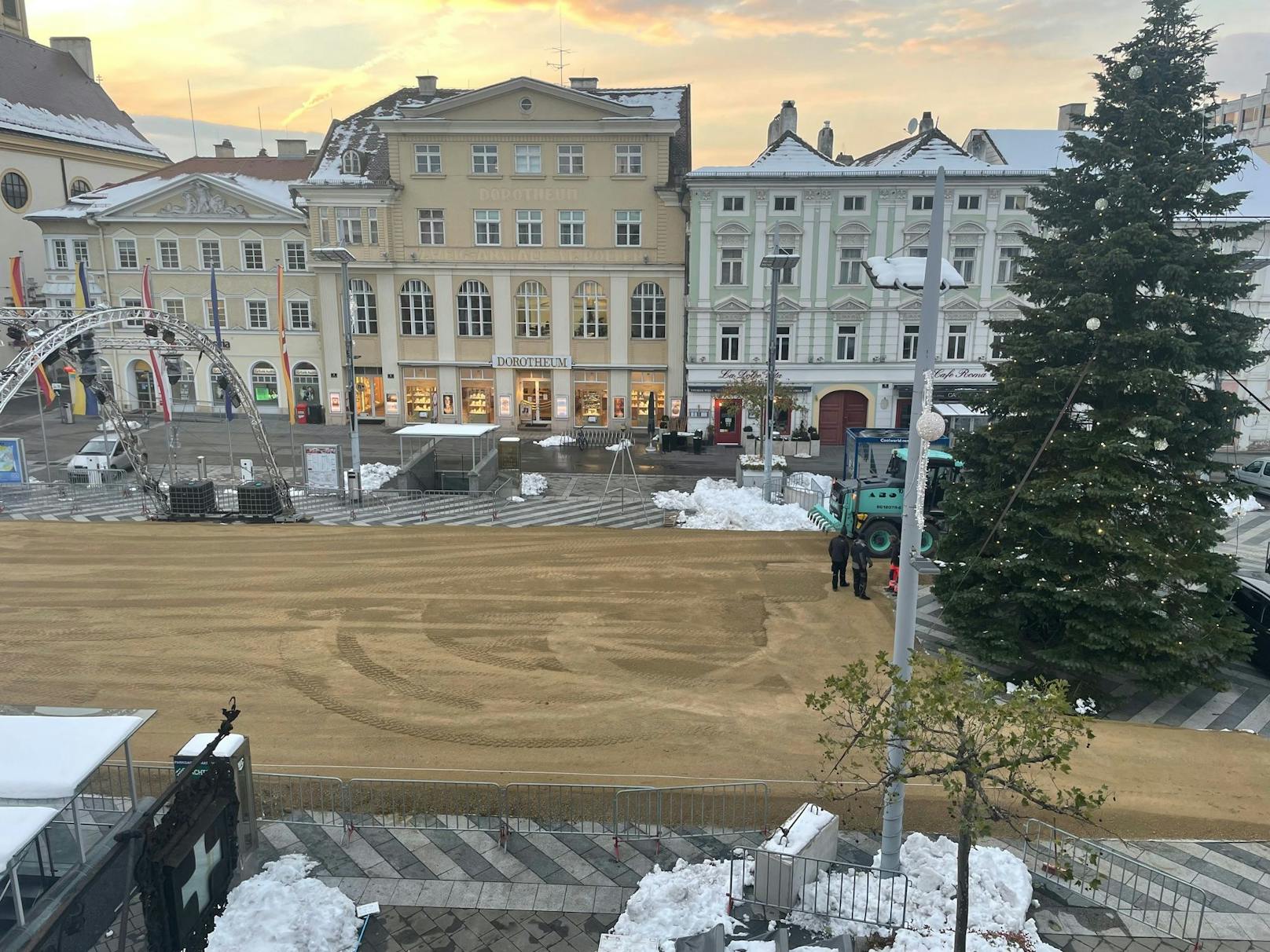 Eislaufen am Rathausplatz St. Pölten