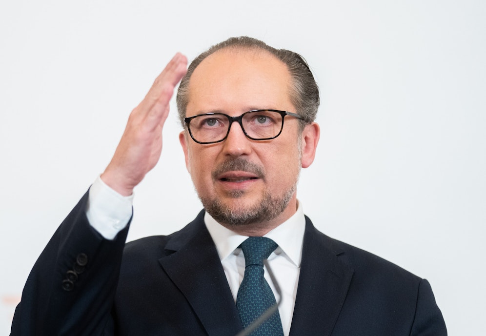 Außenminister Alexander Schallenberg steht hinter den Sanktionen der EU. Archivbild.&nbsp;