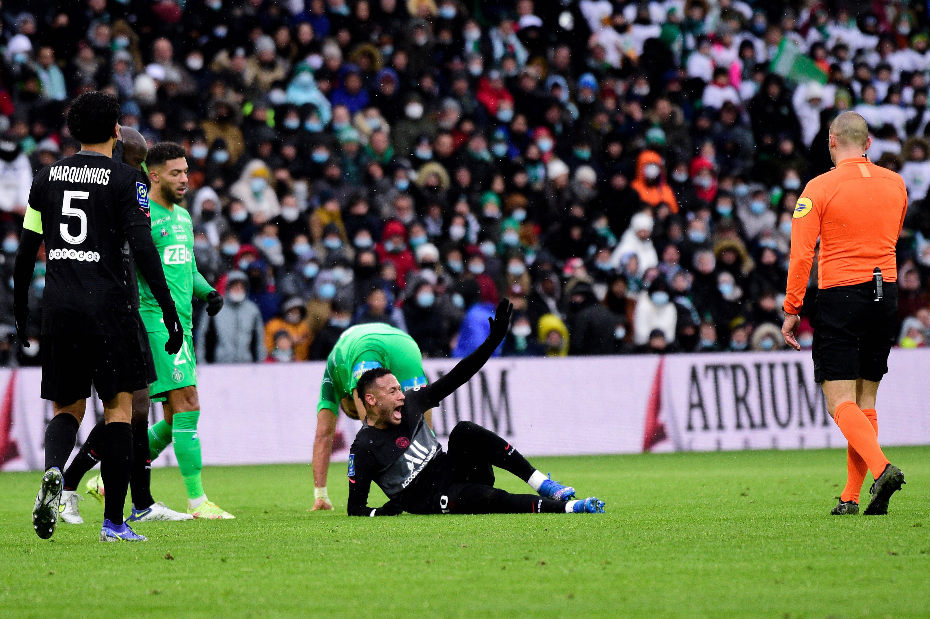 Neymar verletzte sich im Duell mit St. Etienne