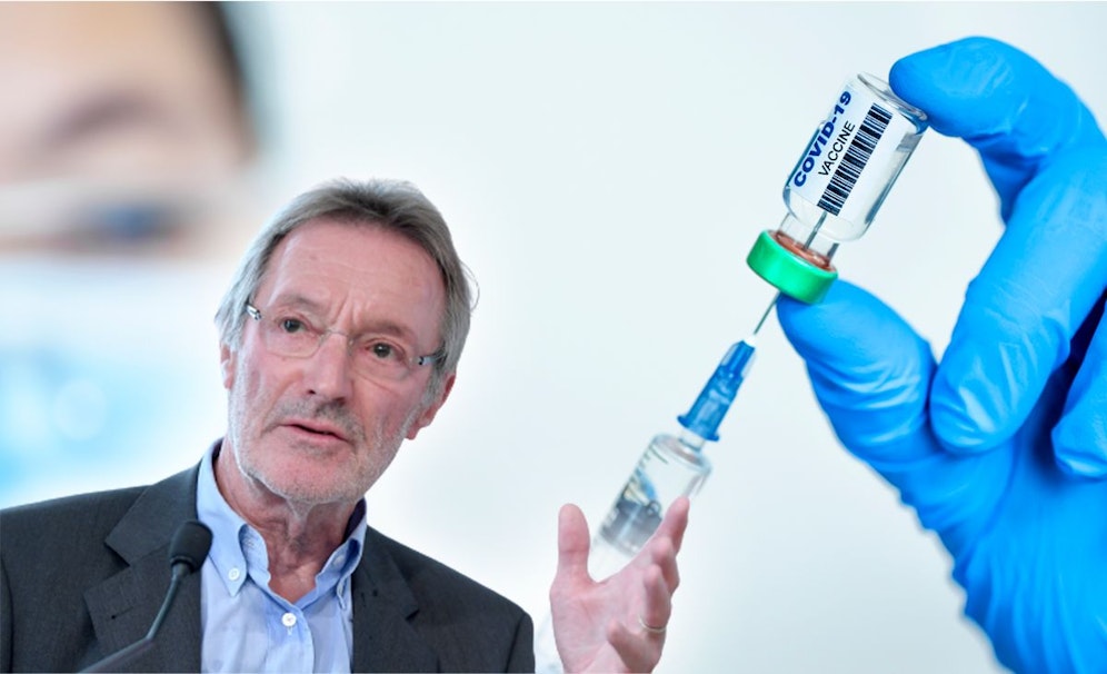 Verfassungsjurist Heinz Mayer hält eine Impfpflicht für mehr als nur in Österreich ansässige Personen für durchaus möglich.