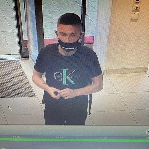 Dieser mutmaßliche Dieb wird von der Polizei gesucht.