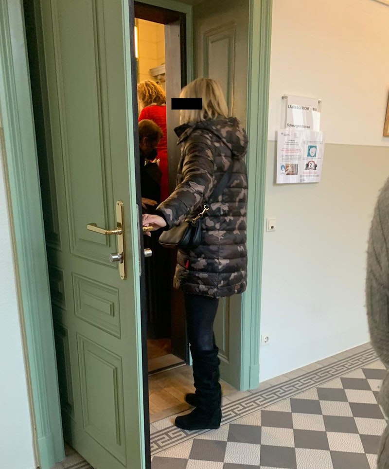 Die Angeklagte beim Prozess am 2. Dezember - sie wurde freigesprochen