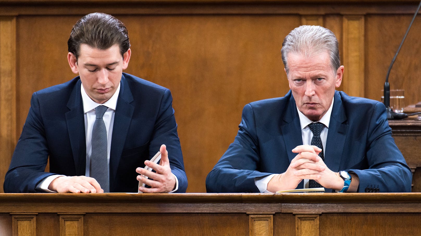 Kurz soll beauftragt haben, dass manipulierte Umfrageergebnisse in der Tageszeitung "Österreich" – zum alleinigen Vorteil seiner Person – veröffentlicht werden. Es gilt die Unschuldsvermutung.