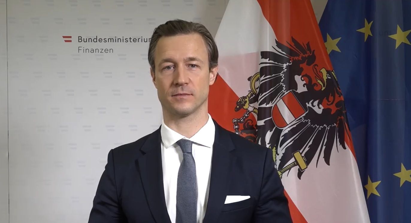 Gernot Blümel gibt seinen Rücktritt bekannt.