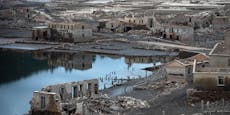 Versunkenes Dorf taucht nach 30 Jahren aus Stausee auf