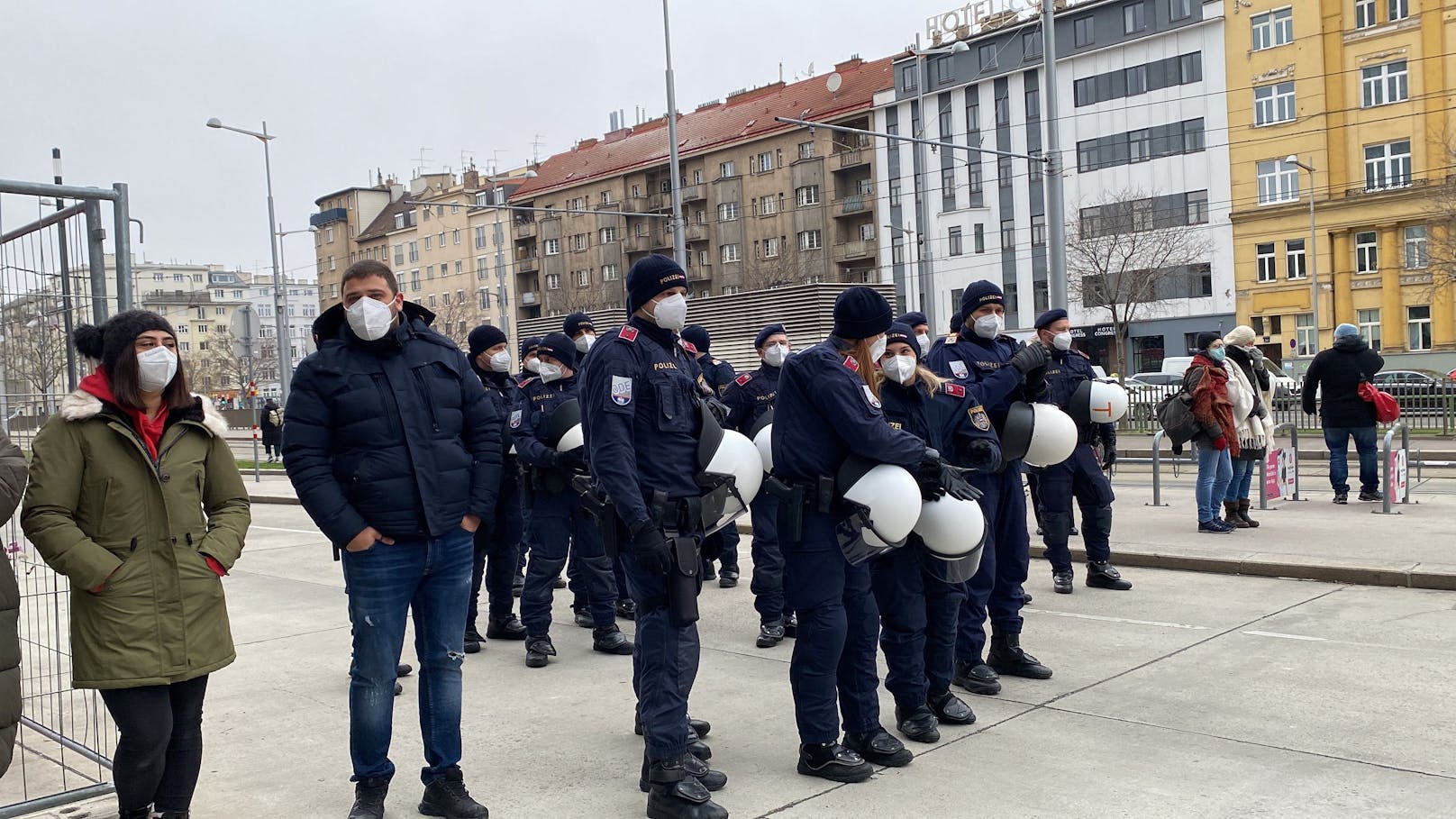 In Wien finden am Samstag gleich mehrere Demonstrationen gegen die Corona-Maßnahmen statt. Die Polizei ist gerüstet.