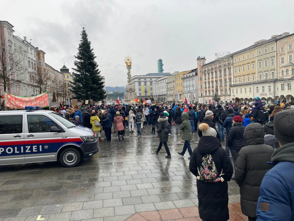 Auch am Hauptplatz wollen die Impf-Gegner und Maßnahmen-Kritiker heute demonstrieren.