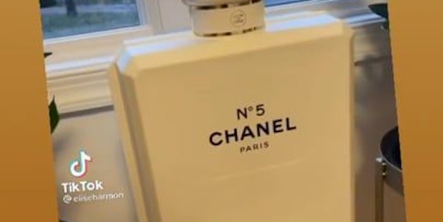 Wegen ihrem Video lacht Netz über Chanel-Adventkalender - Fashion and  Beauty
