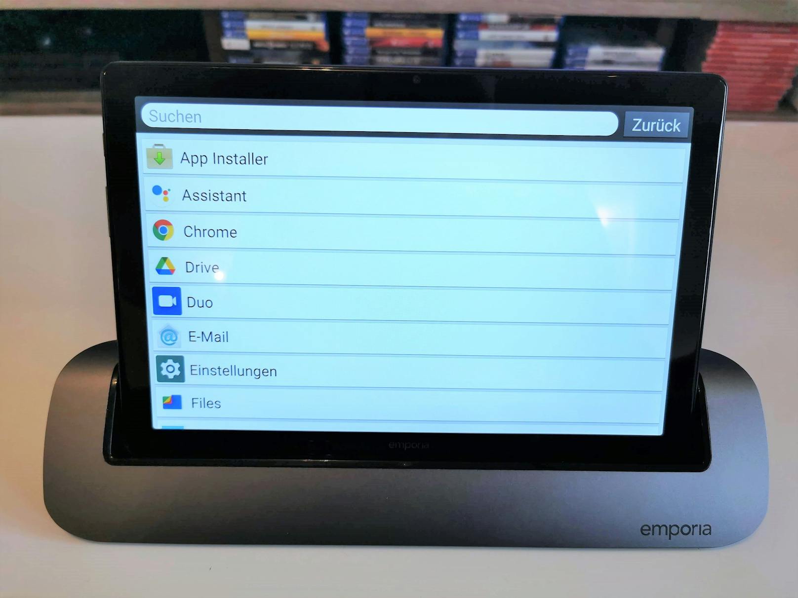 Über das installierte Android-11-Betriebssystem legt Emporia die hauseigene Benutzeroberfläche. Sie organisiert die vorhandenen Funktionen in übersichtliche Bereiche.&nbsp;