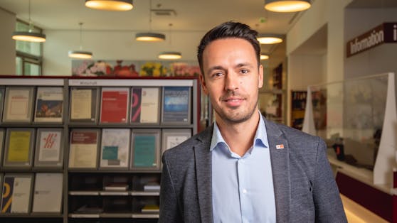 AK-Jurist Philipp Brokes