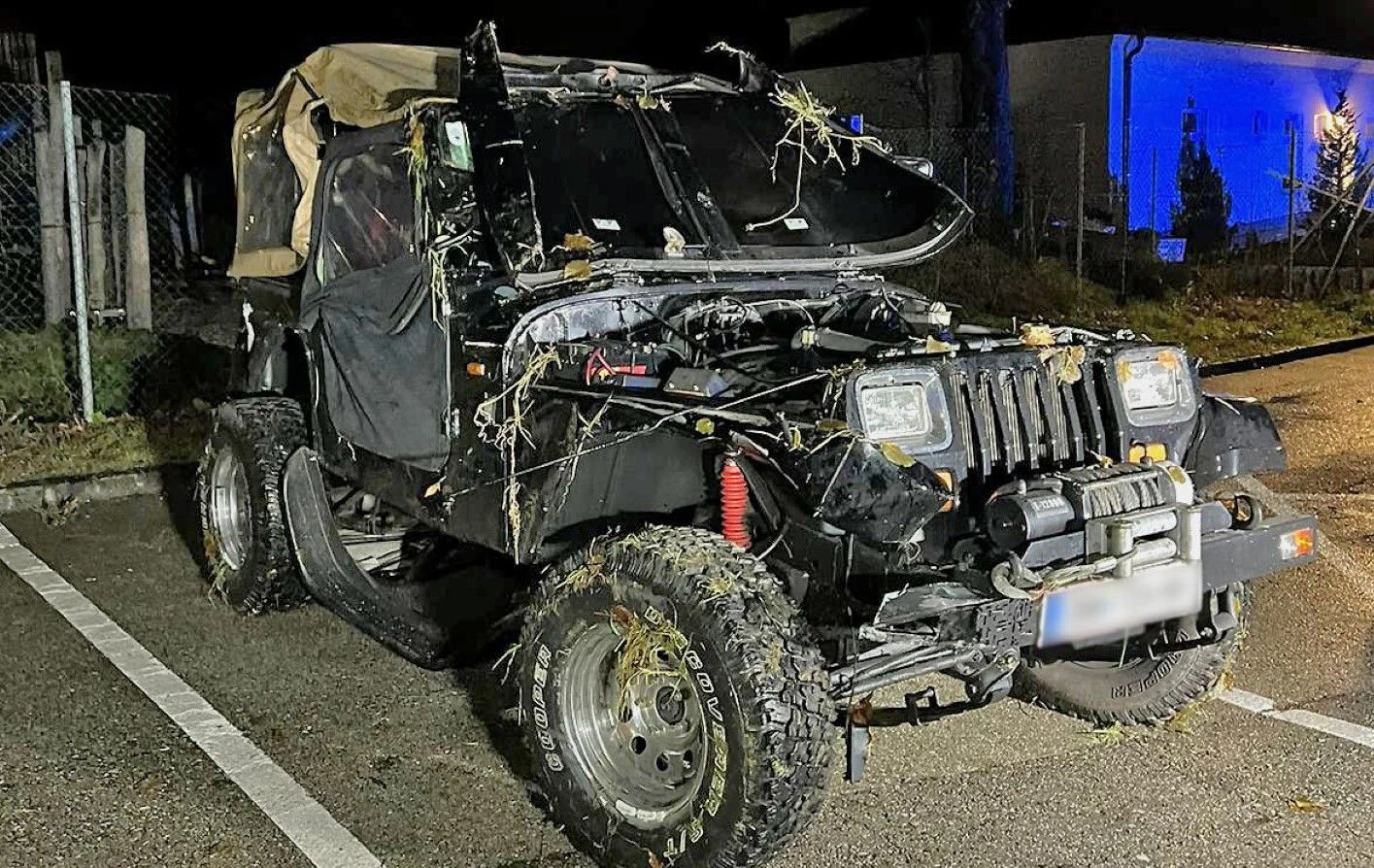 Der Jeep wurde von der Aspangbahn erfasst und mitgeschleift