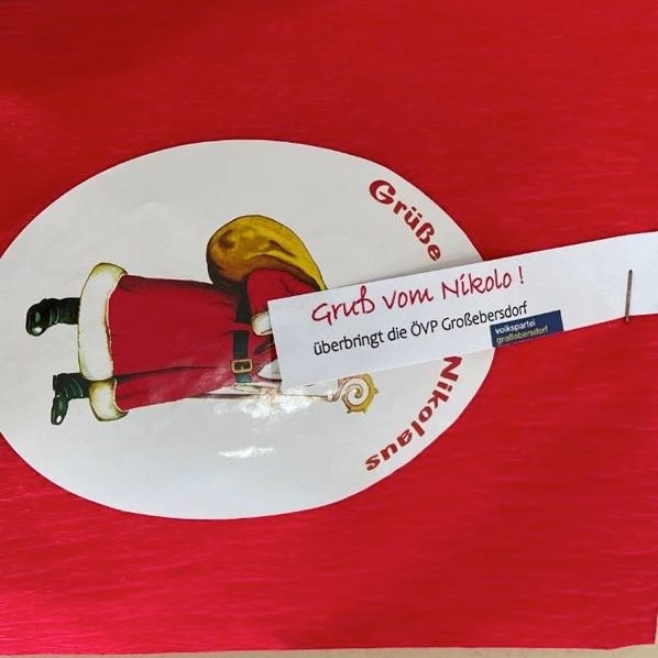 Die ÖVP Großebersdorf verteilte Nikolo-Sackerl im Kindergarten. 