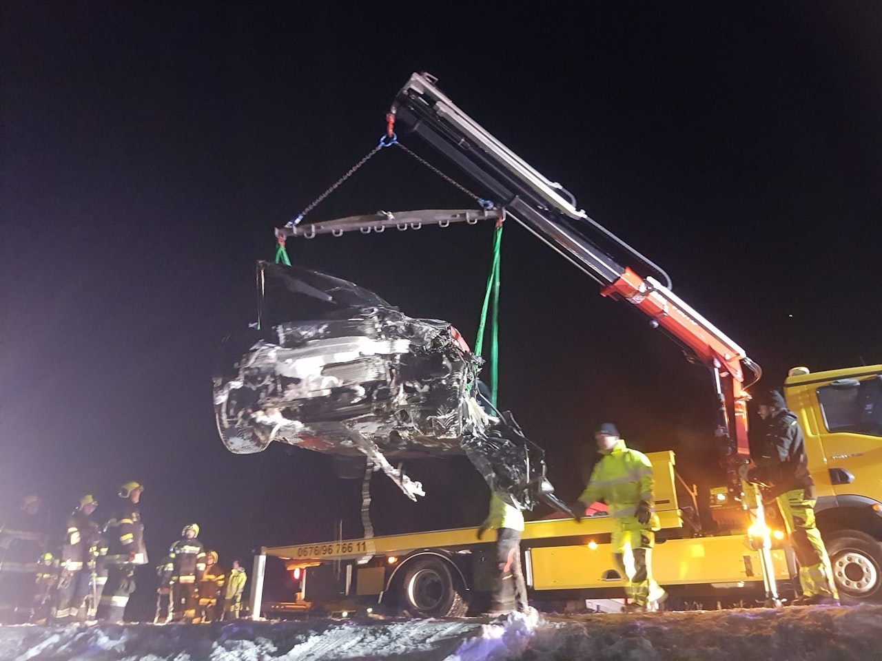 Heute.at - In Kurve überholt: 18-Jähriger verursacht Frontal-Crash