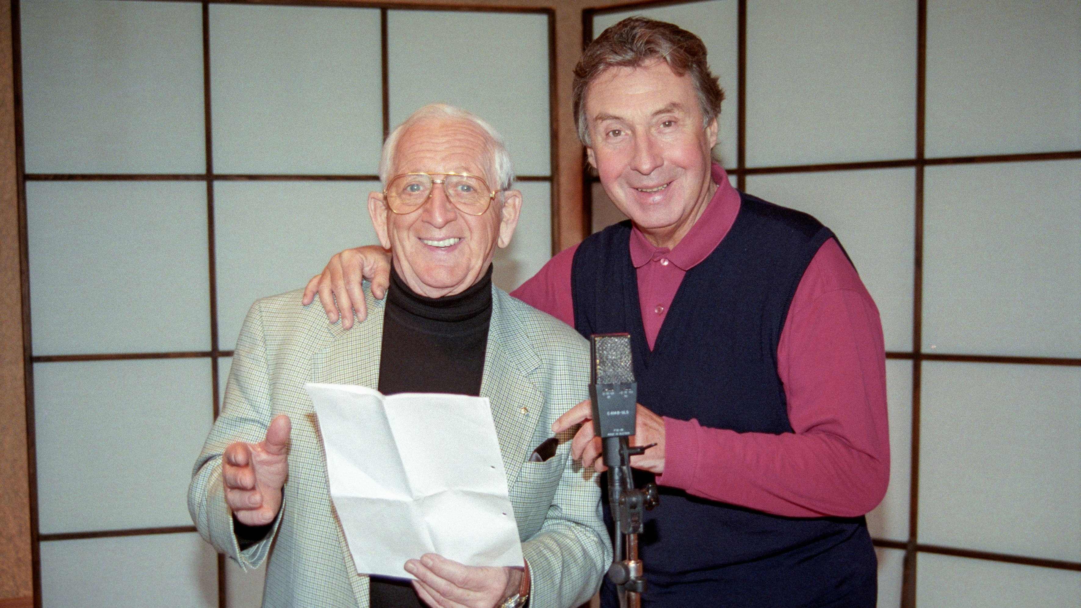 Schauspieler und Arzt Gunther Philipp mit Peter Alexander. 