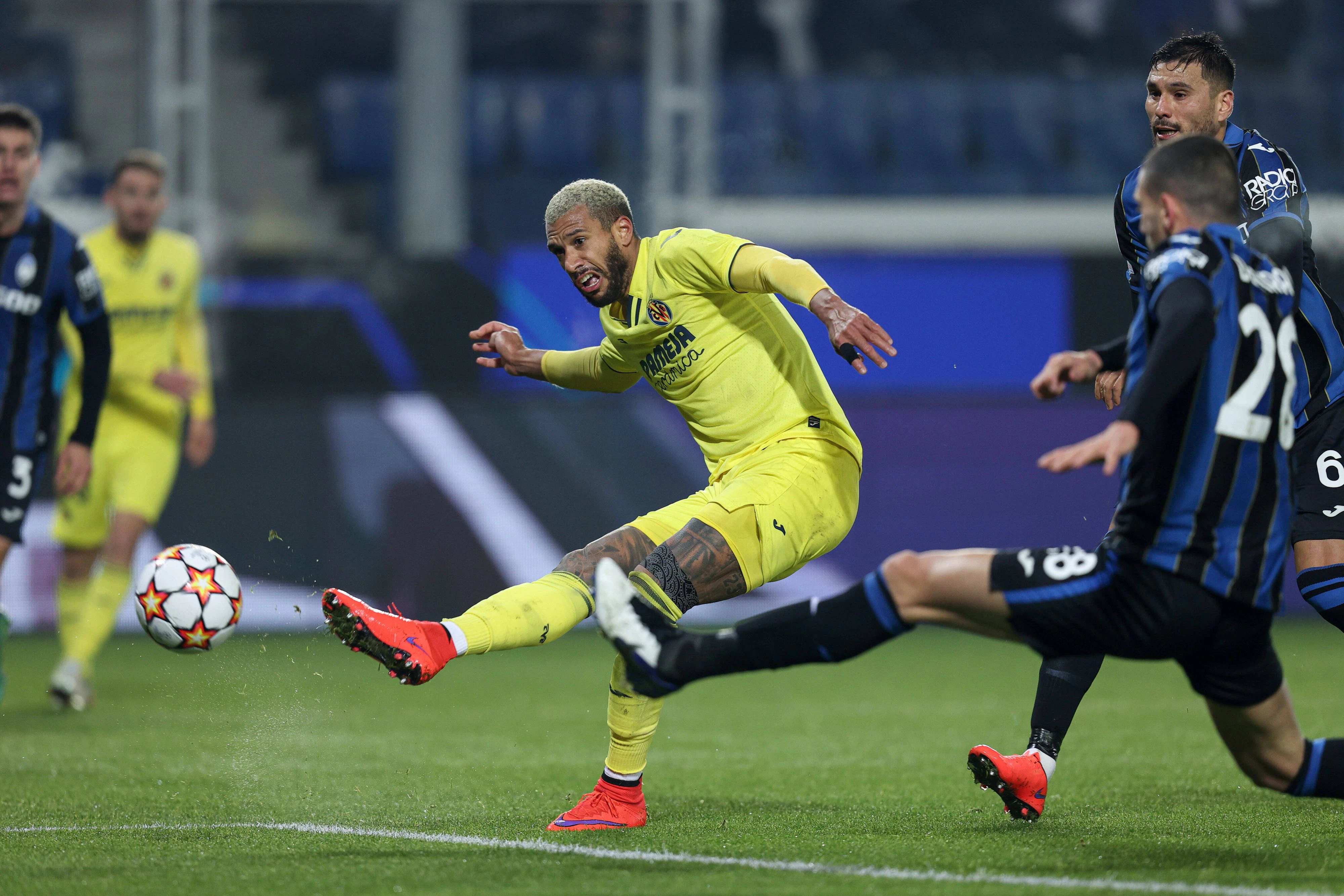 Villarreal steigt gegen Bergamo auf