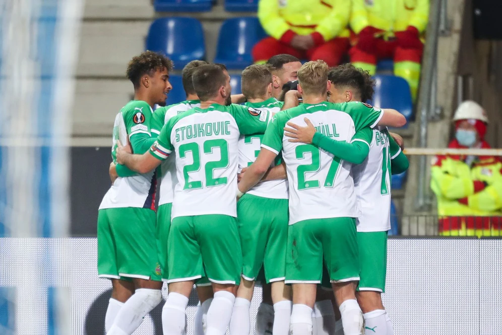 Rapid jubelt in Genk