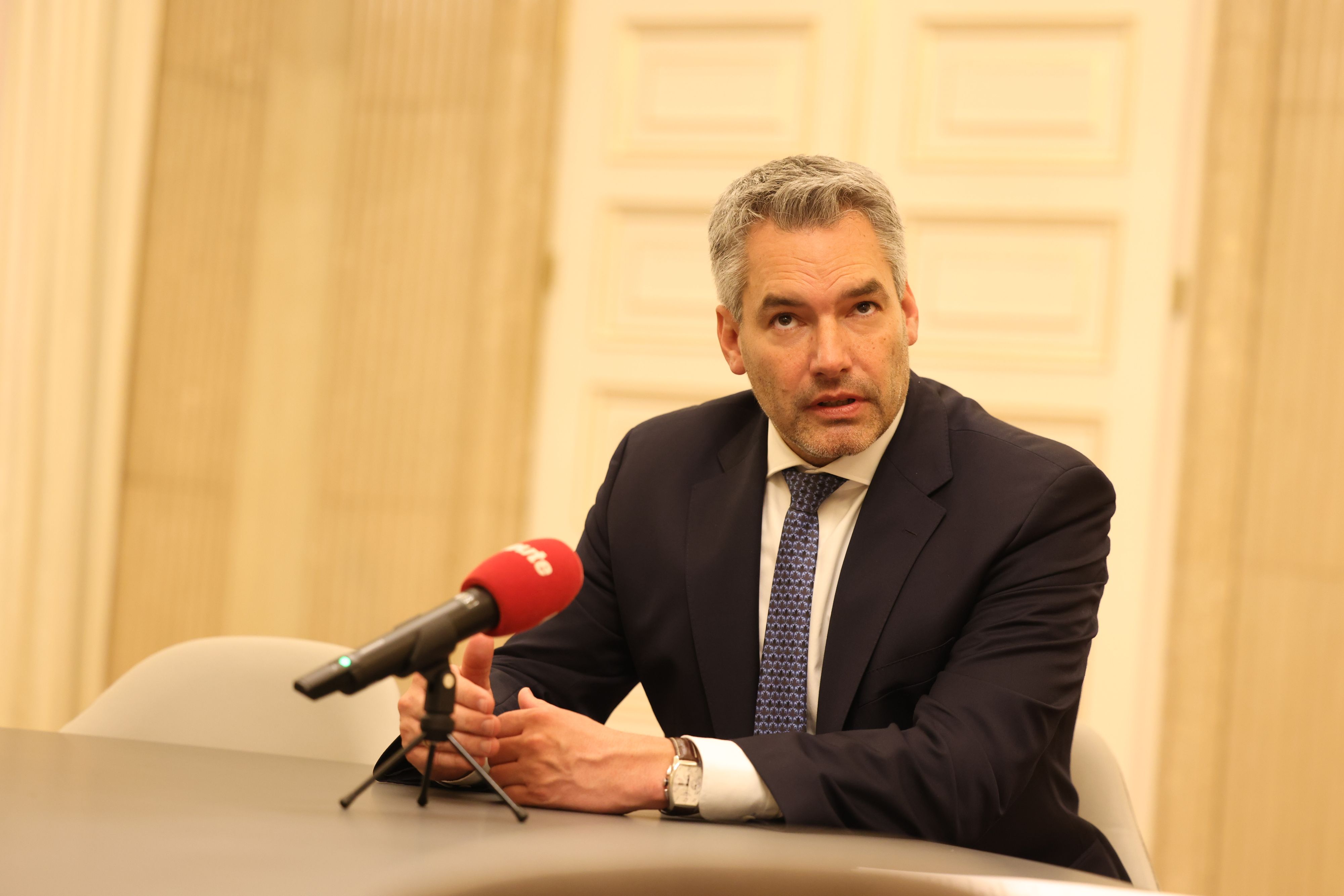 Bundeskanzler Karl Nehammer (VP) im <em>