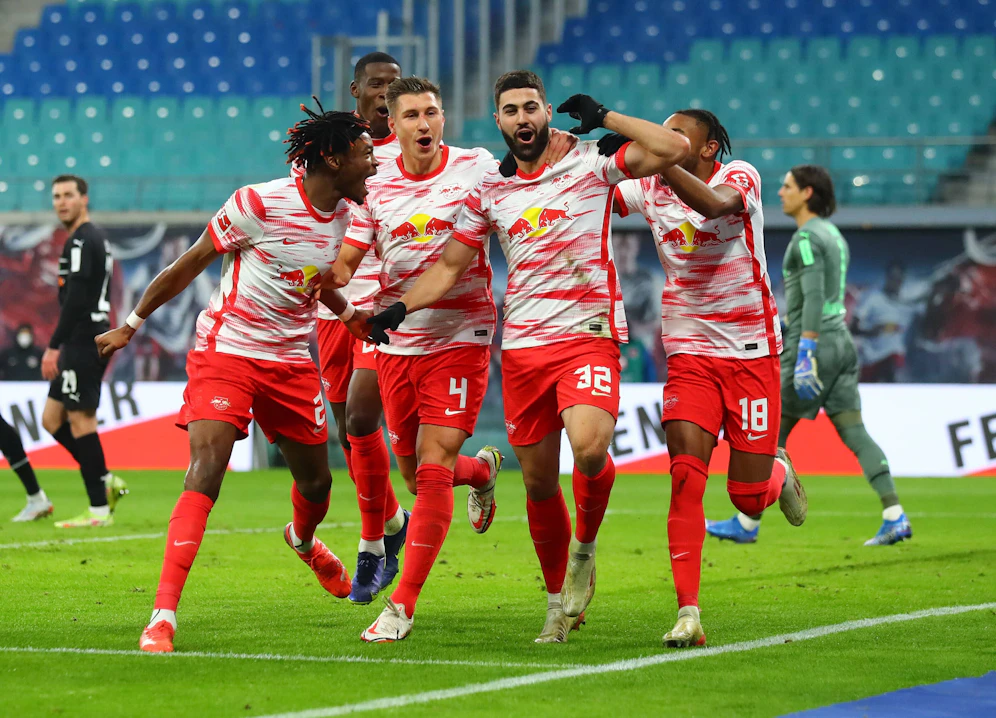 RB Leipzig gewinnt gegen Adi Hütters Gladbacher. 