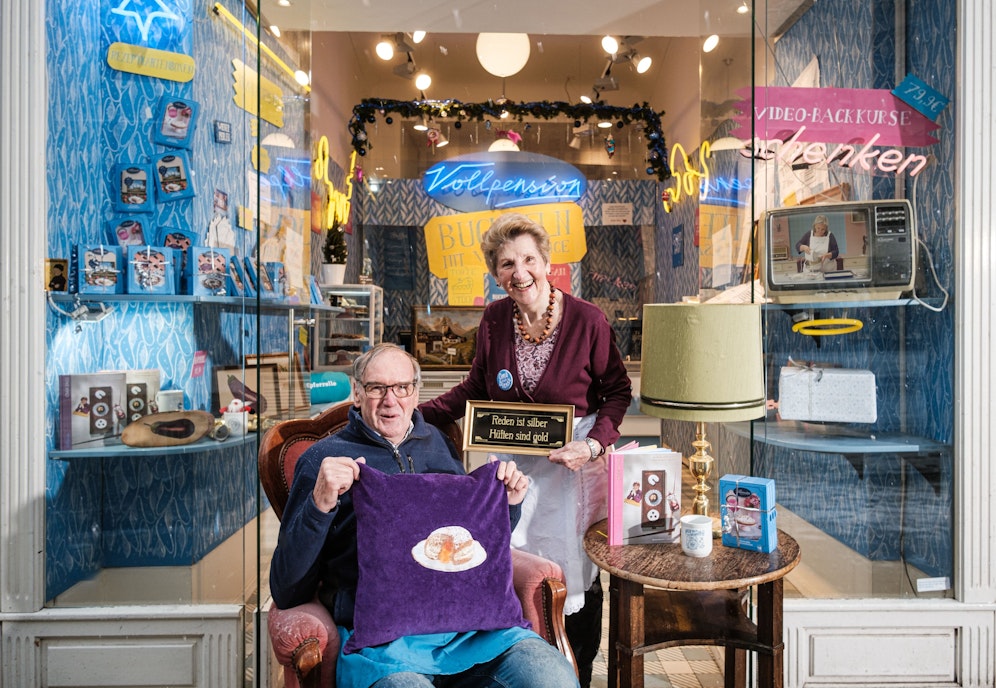 Im Oma-Christkind-Concept-Store der Vollpension auf der Mariahilfer Straße gibt’s Kitsch und Kultiges.