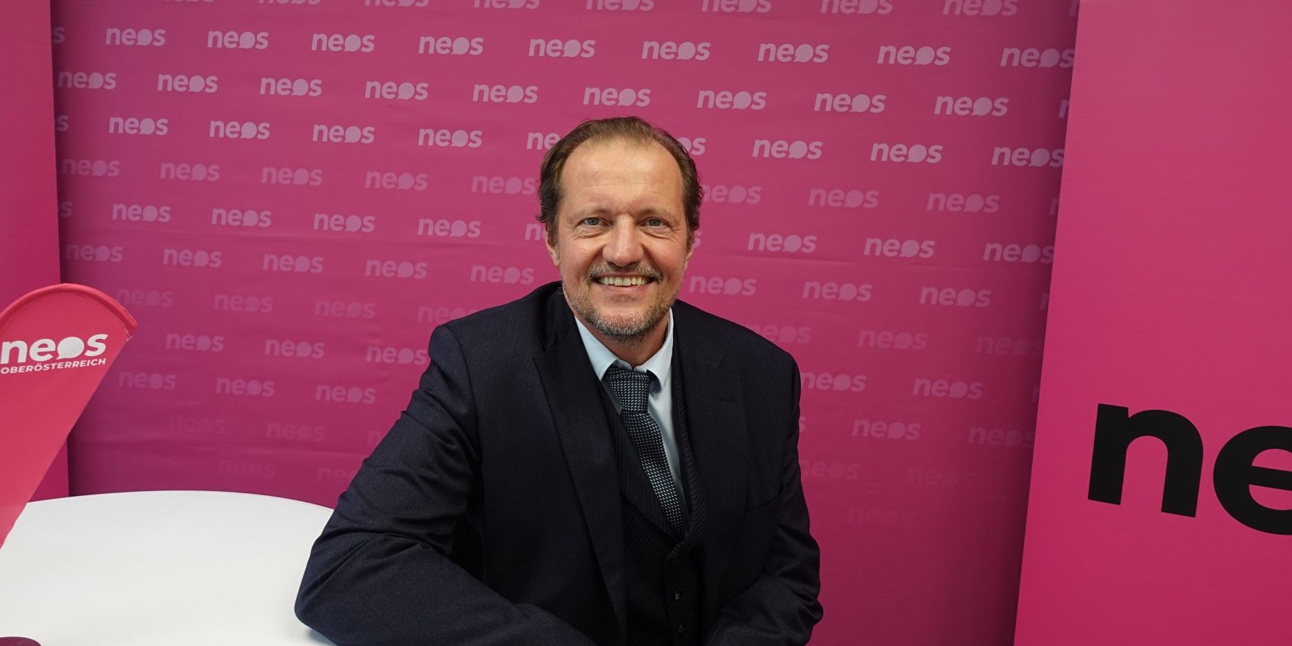 Georg Redlhammer von den Neos deckte auf: 