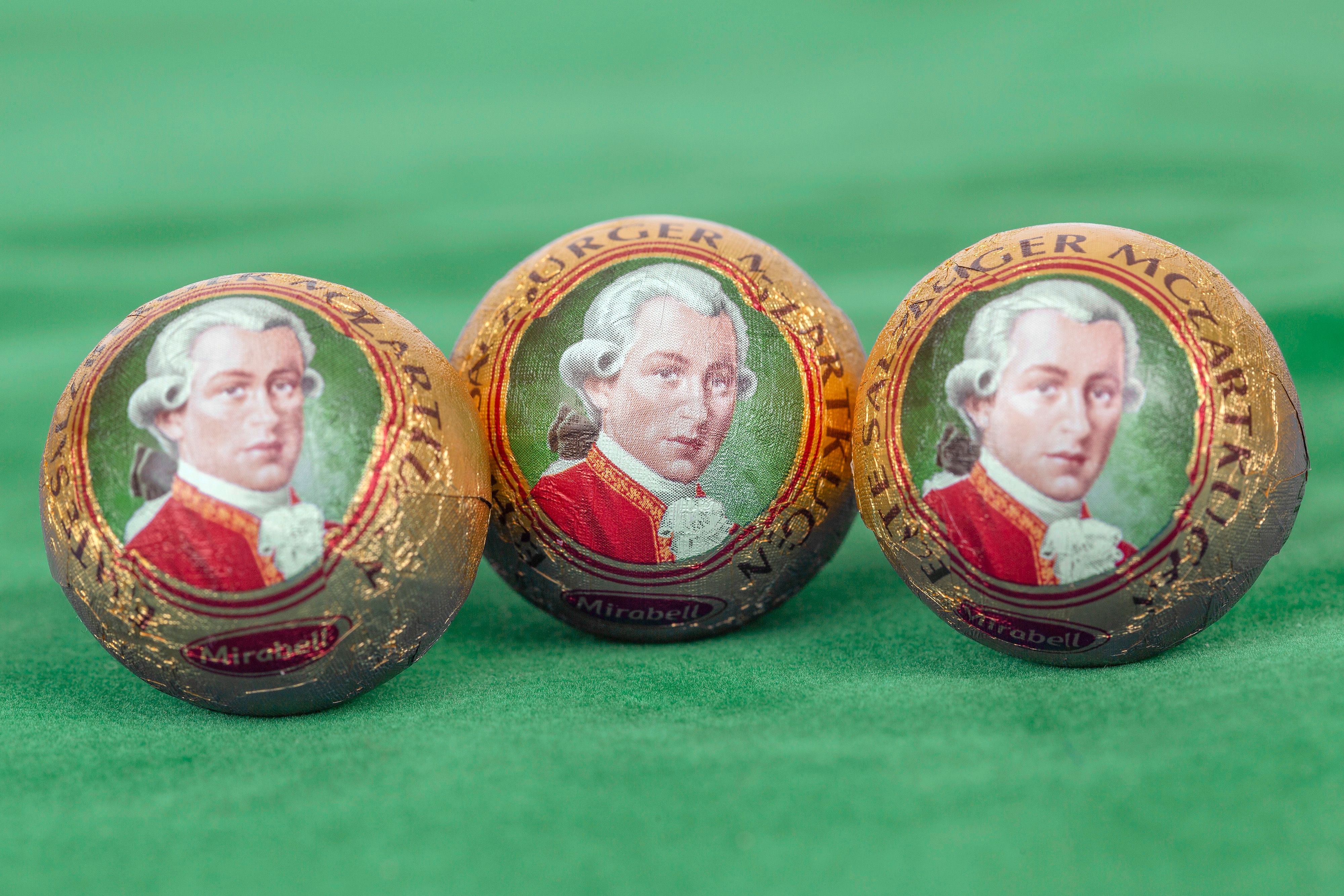 Download von www.picturedesk.com am 13.12.2021 (18:53).  Mirabell Echte Mozartkugeln von Salzburg-Schokolade - 20211202_PD7213 - Rechteinfo: Rights Managed (RM)