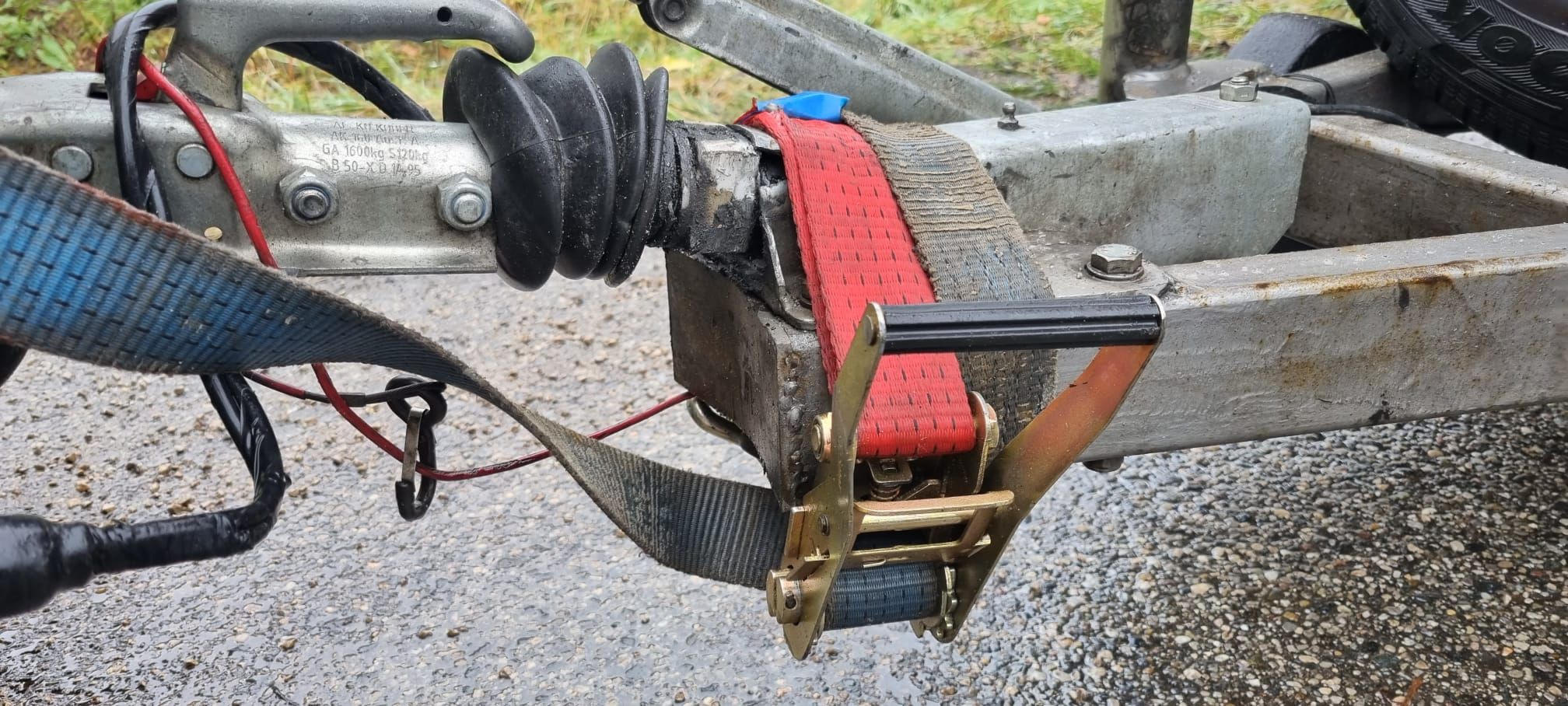 So war der Anhänger am Lkw-befestigt.