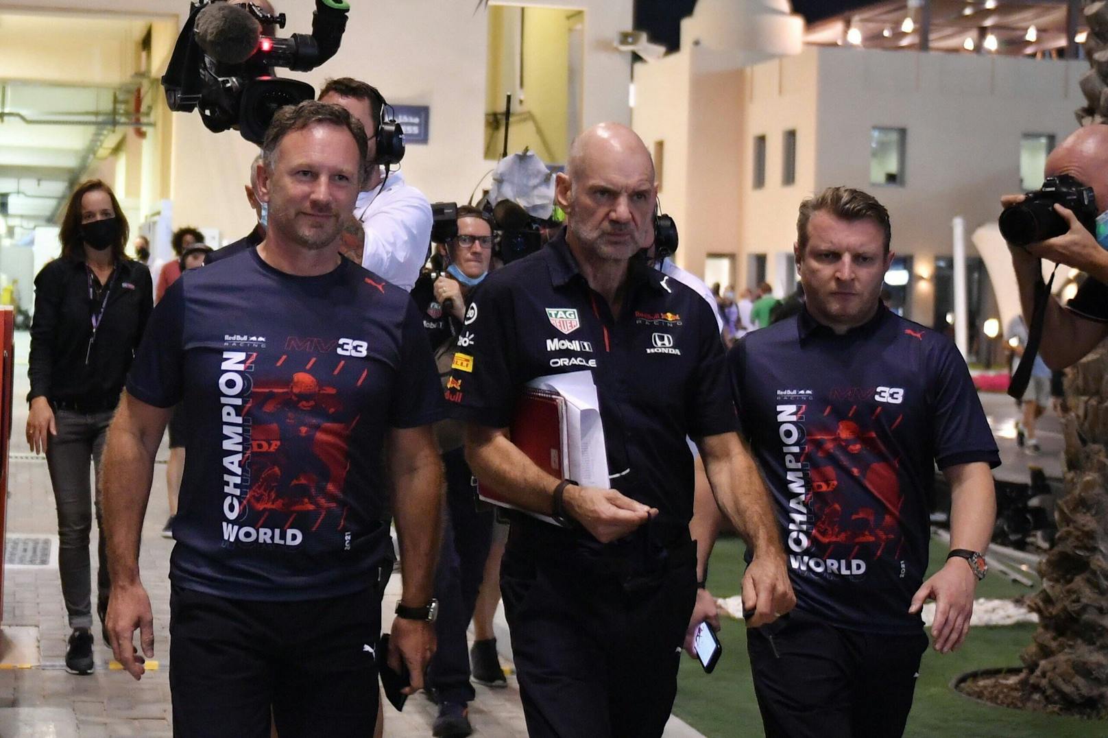 Red-Bull-Teamchef Horner (l.): "Eine Schande, dass es so weit gekommen ist."