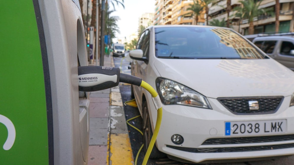 E-Mobilität ist beliebt und wird in Österreich gefördert.&nbsp;Die neuen Förderungen des Klimaschutzministeriums starten im Februar des kommenden Jahres, von 2021 stehen noch ausreichend Mittel zur Verfügung.