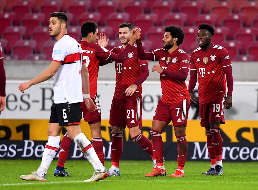 Bayern jubelt in Stuttgart