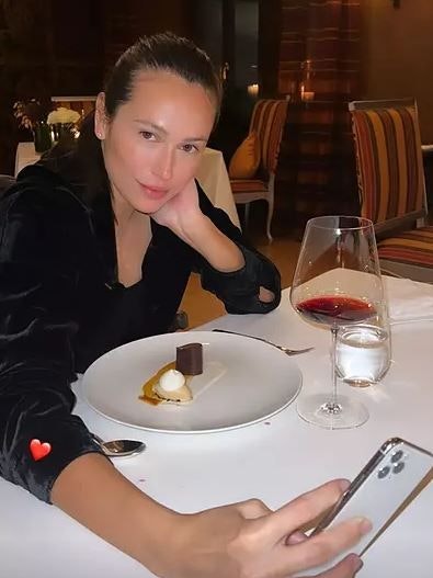 Dieses Foto teilte Elyas M'Barek auf seiner Instagram-Seite. Ist sie die neue Frau an seiner Seite?