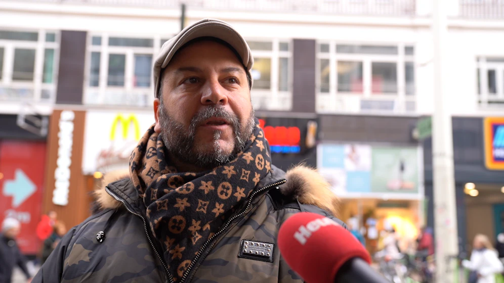 Rico (45) kann die Corona-Maßnahmen der Bundesregierung nicht nachvollziehen.