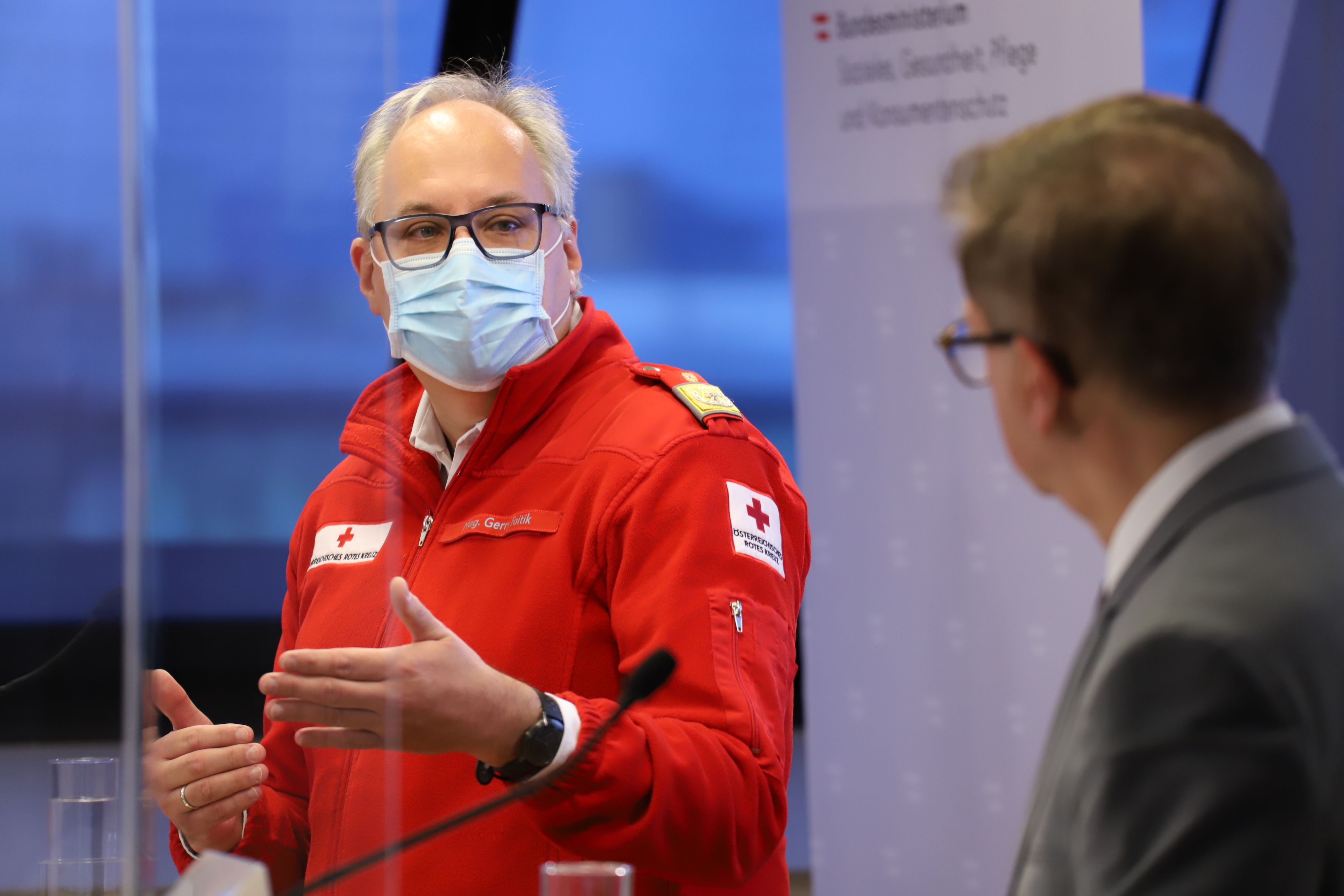 Bundesrettungskommandant Gerry Foitik hat sieben Empfehlungen zum Kampf gegen Omikron abgegeben.&nbsp;