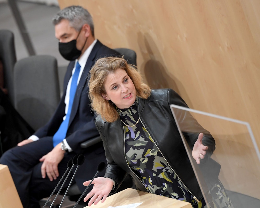 NEOS-Klubchefin Beate Meinl-Reisinger will einen 